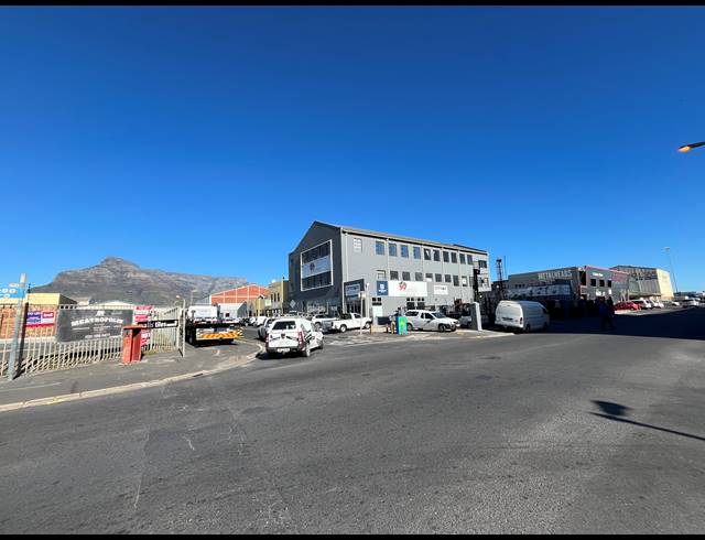 525M² WAREHOUSE TO LET IN PAARDEN EILAND